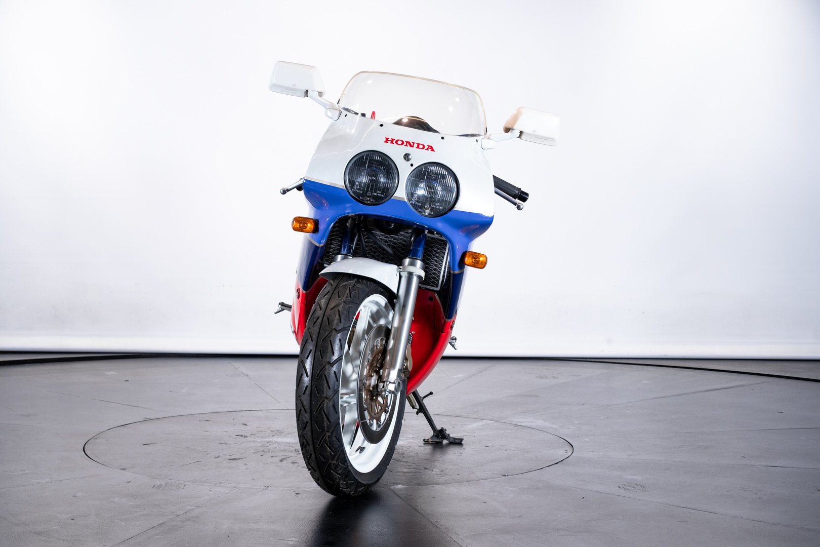 Honda VFR 750 r (RC 30) 
