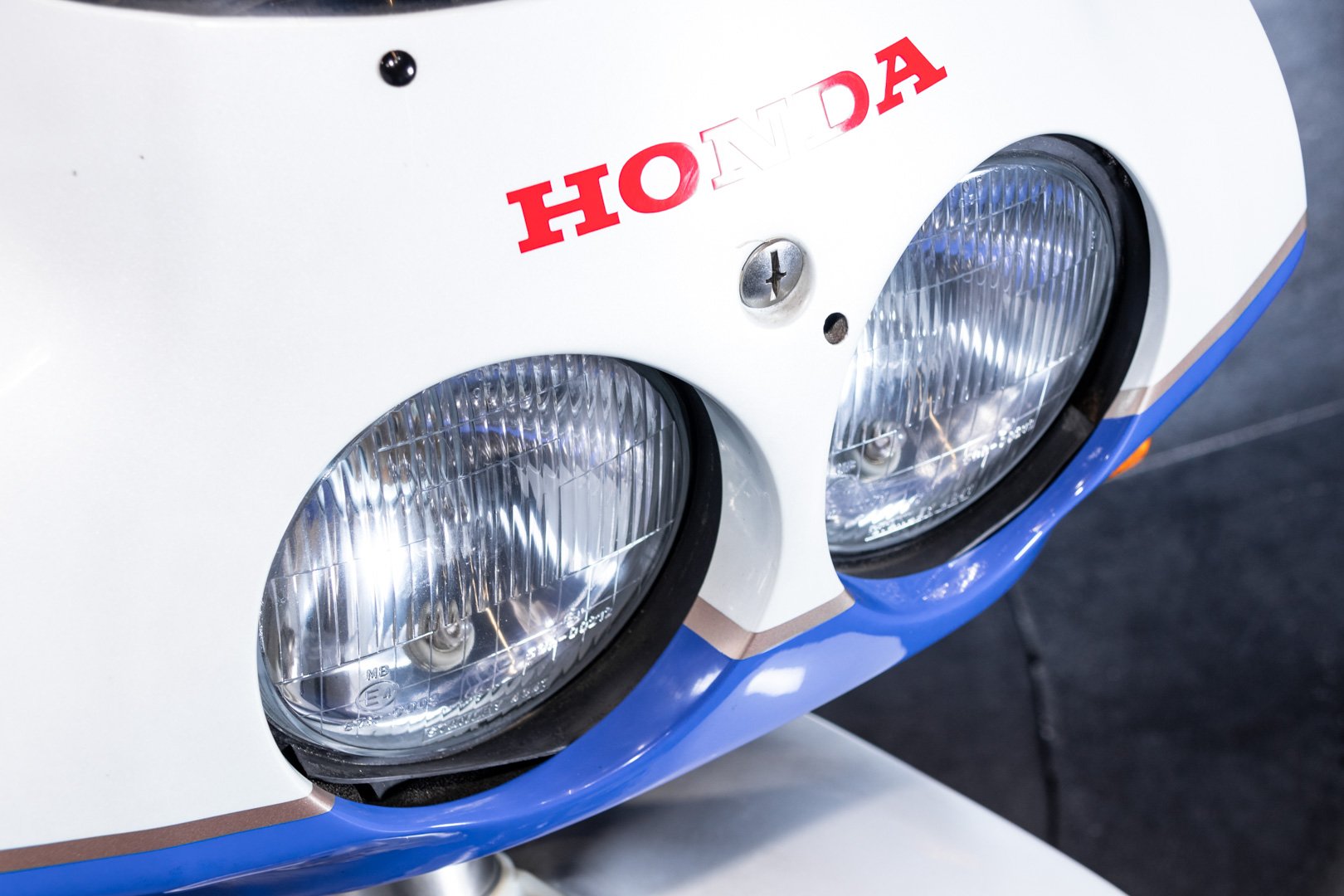 Honda VFR 750 r (RC 30) 