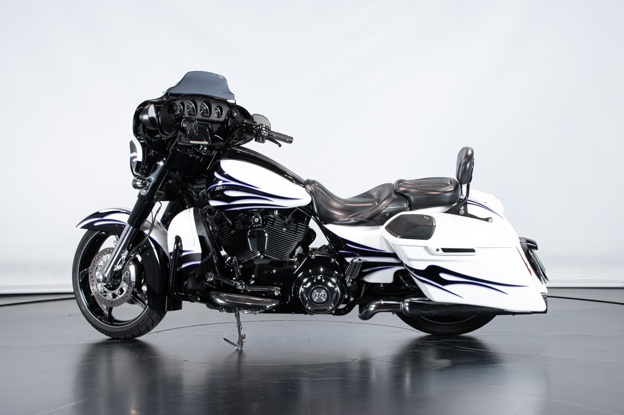 Harley Davidson STREET GLIDE CVO 