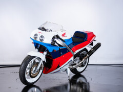 Honda VFR 750 R \"RC30 REPLICA\" 