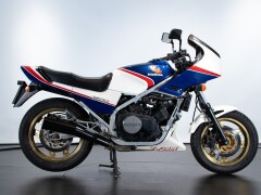 Honda VF 750 F 