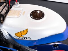 Honda VFR 750 r (RC 30) 