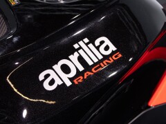 Aprilia RSV4 FACTORY WORKS 