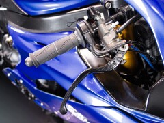 Yamaha R6 