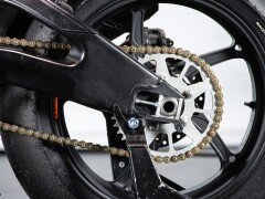 Yamaha R6 