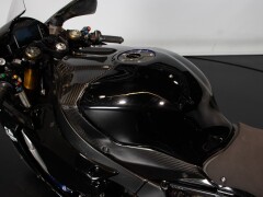 Yamaha R1 
