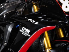 Yamaha R1 