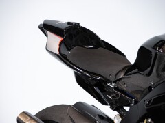 Yamaha R1 
