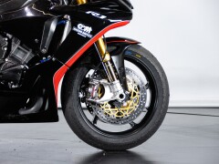 Yamaha R1 