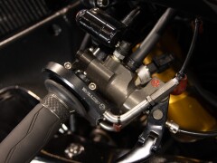 Yamaha R1 