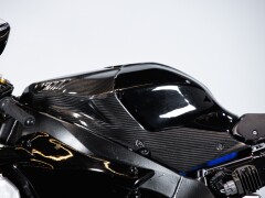 Yamaha R1 