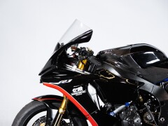 Yamaha R1 